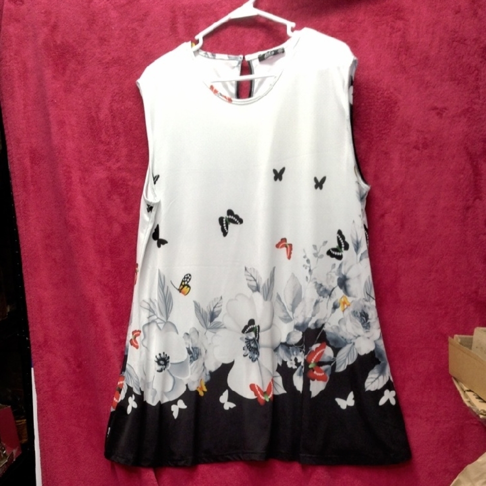 Lily Asymmetrical Dress - White and Black Floral